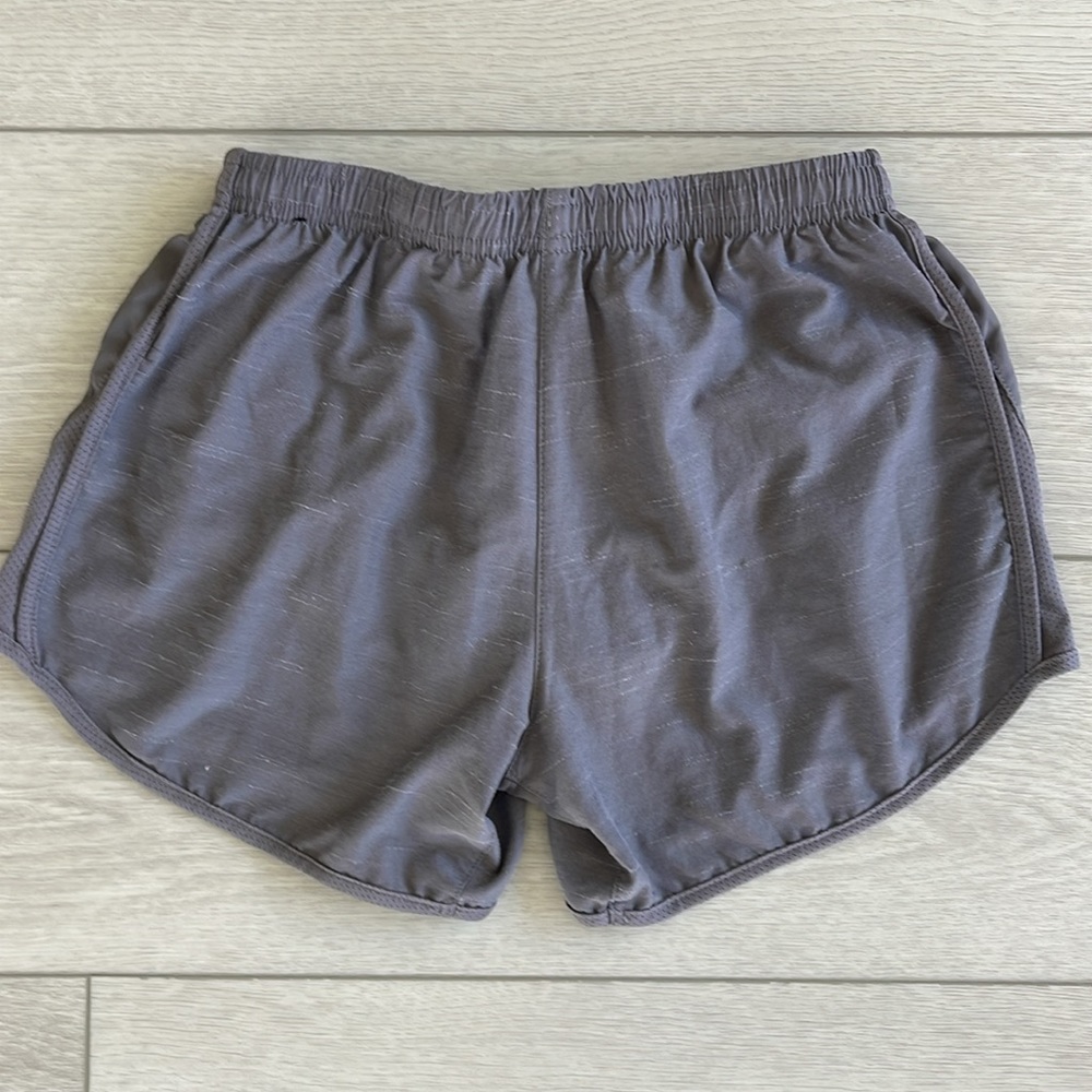 Nike Girls Shorts - Picture 2 of 4